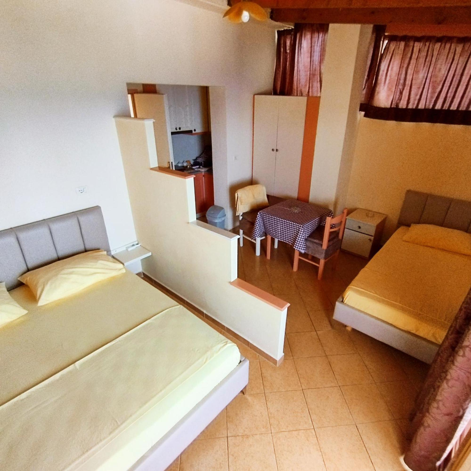 Mejdi Apartments ساراندا الغرفة الصورة